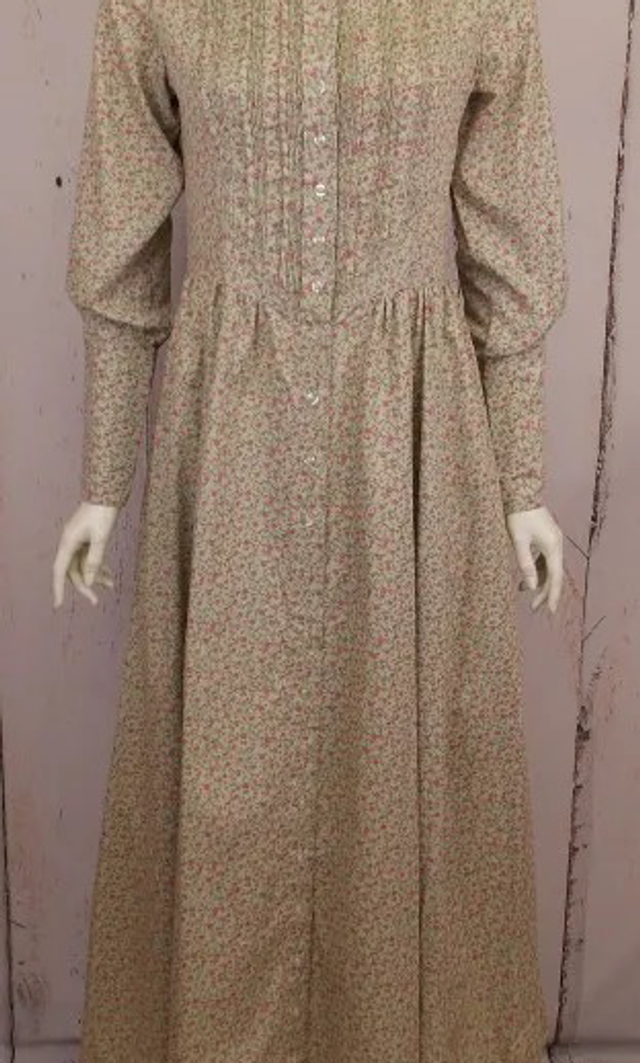 Camp dress olive print