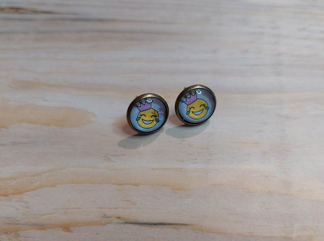 Boucles d'oreille Cabochon Smiley Princesse