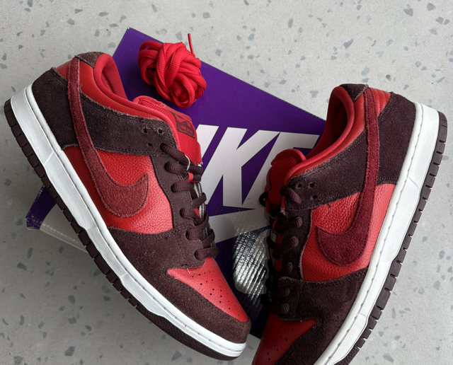 Nike SB Dunk Low Cherry (Taille 46)