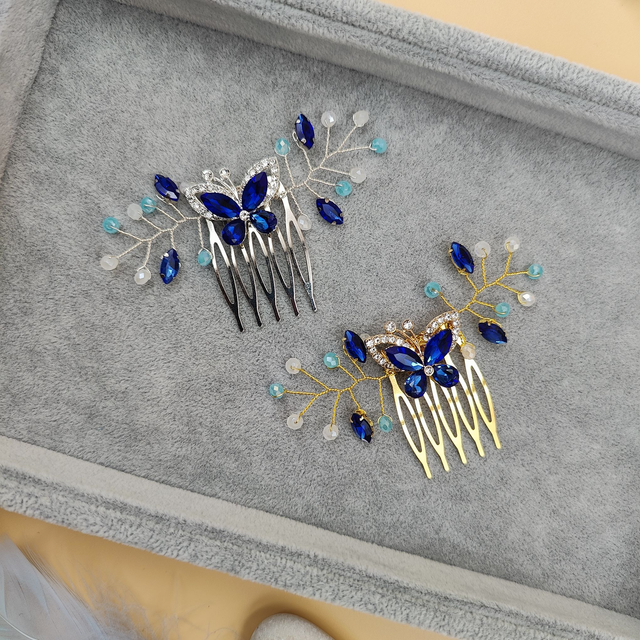 Peigne cheveux doré ou argenté avec papillon, strass bleus et perles 