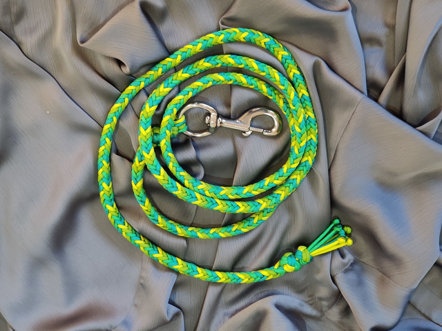 Stock: Leadrope - Greens, Herringbone, snap clip