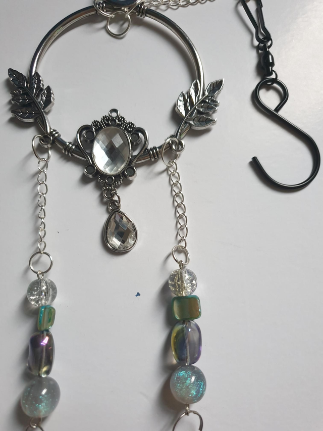 Suncatcher  - Clear Gem Leaf Grey Beaded