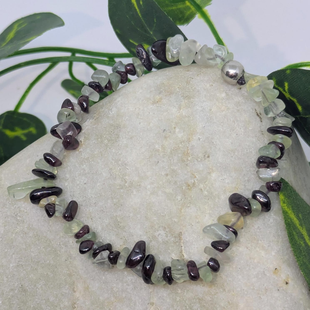 Bracelet &quot;Préhnite &amp; Grenat&quot; baroque BR-235