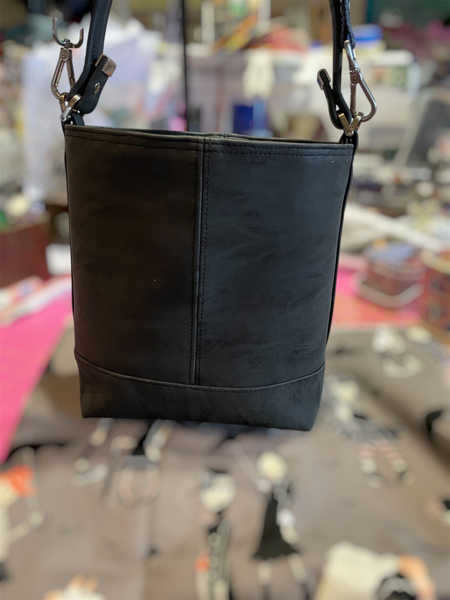 Teloujay Tote - Charcoal Grey
