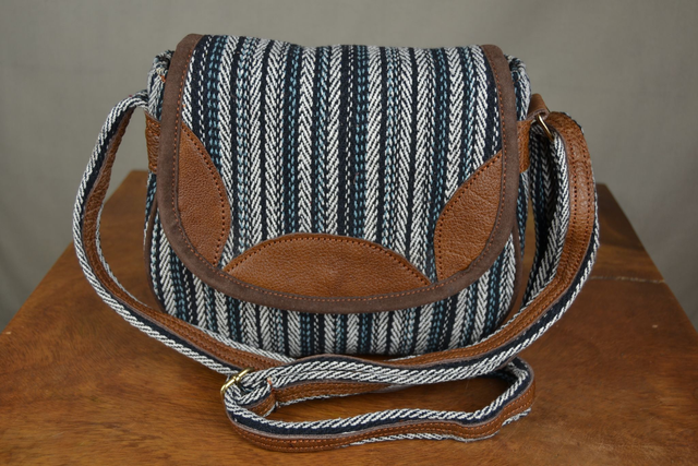Sac en bandouière cuir et coton