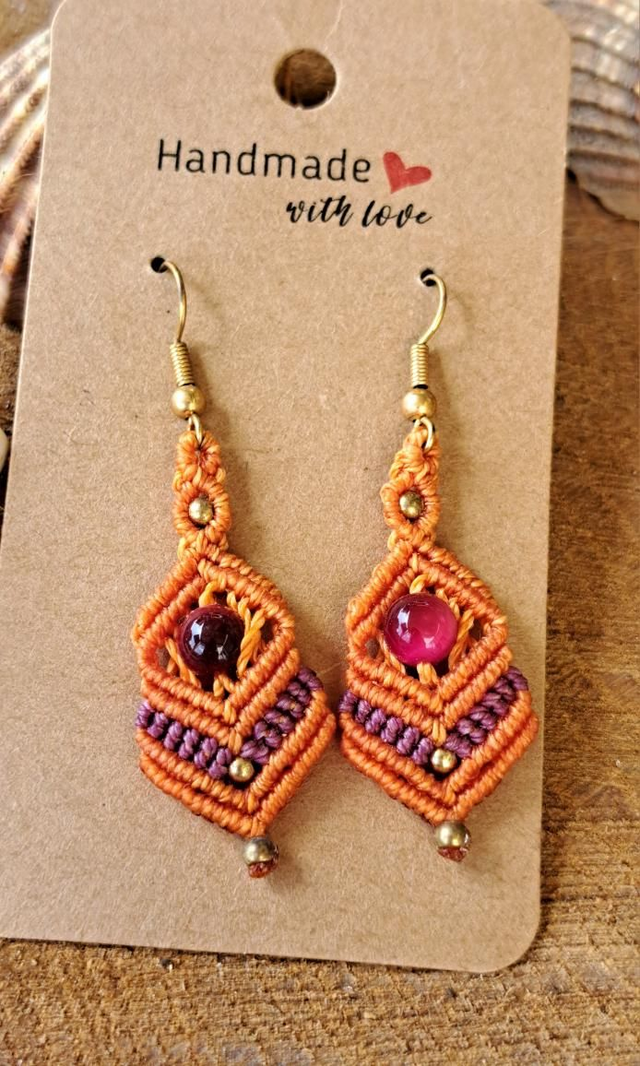 Boucles d'oreilles micro-macramé oranges roses