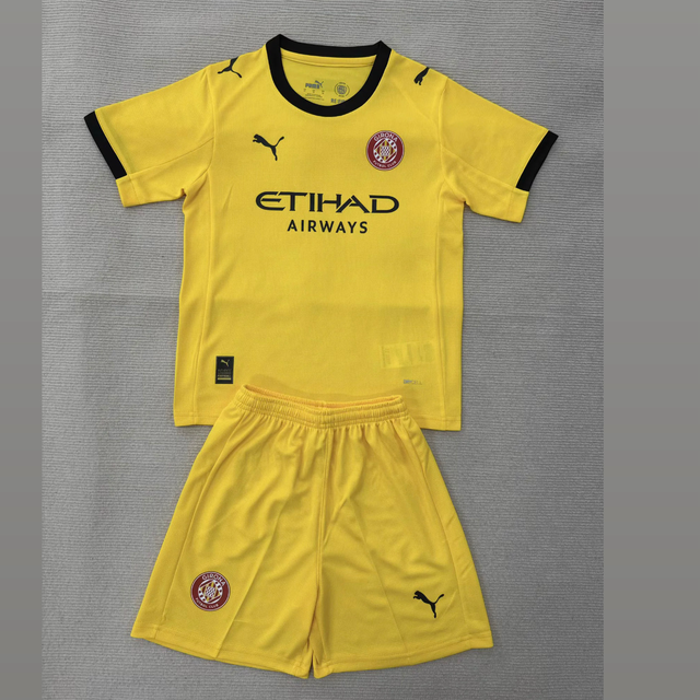 Conjunto camiseta + pantalón NIÑOS 3ª Girona- 25-26