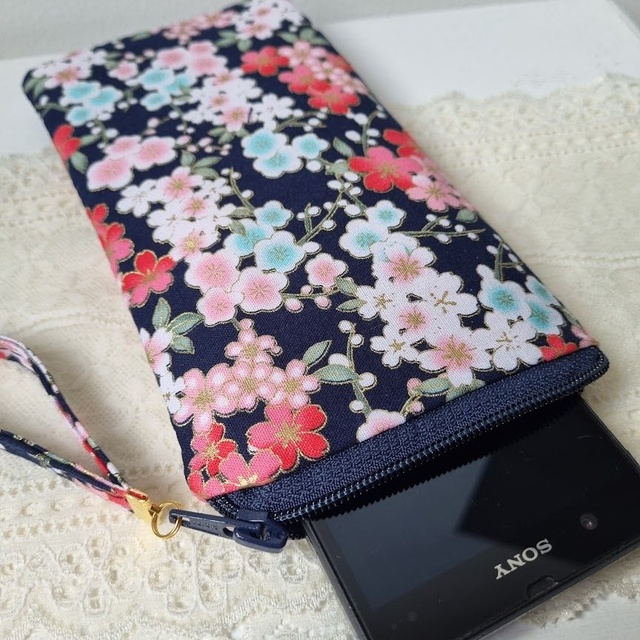 Etui zippé pour smartphone "Nina" bleu marine