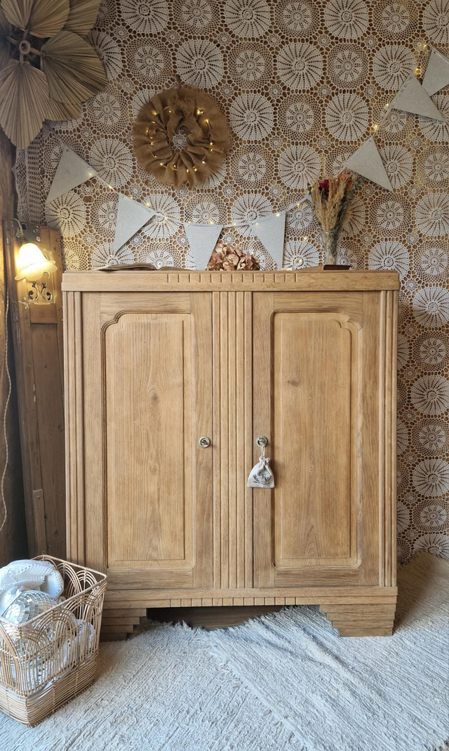 Meuble en chêne massif