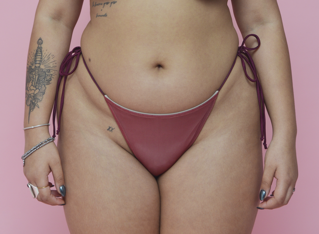 Brasiliana in mesh bordeaux