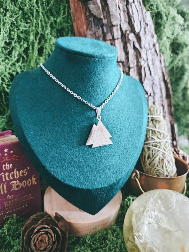 VALKNUT - FORCE &amp; COURAGE 