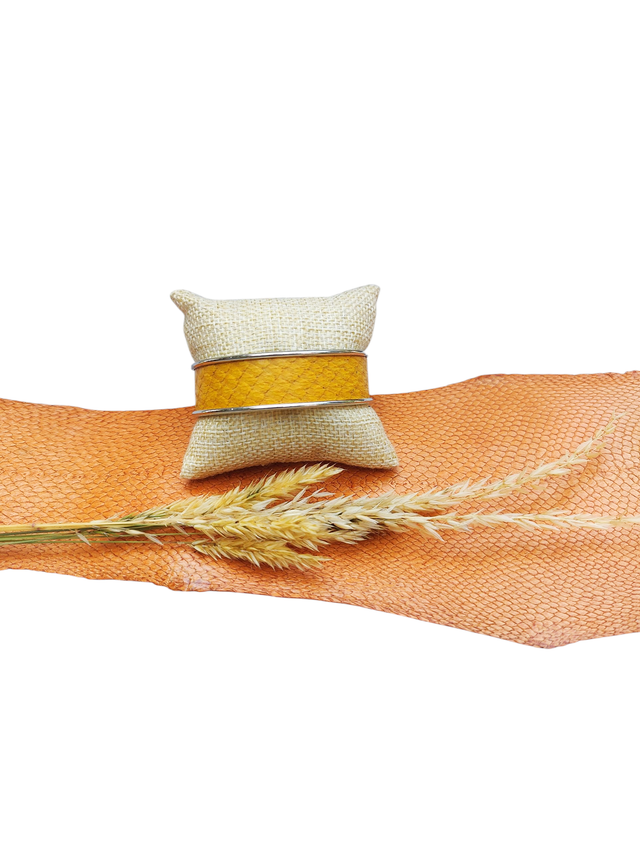 Bracelet manchette en cuir de poisson (saumon) – Bijou fait main en France