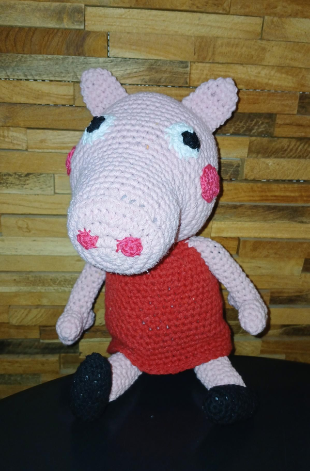 Je vous présente peppa pig 
♧ 100% coton
♧RÉALISÉ AU CROCHET 
♧disponibles sur commande couleurs au de votre choix 
♤ prix 20€
♤envoi possible