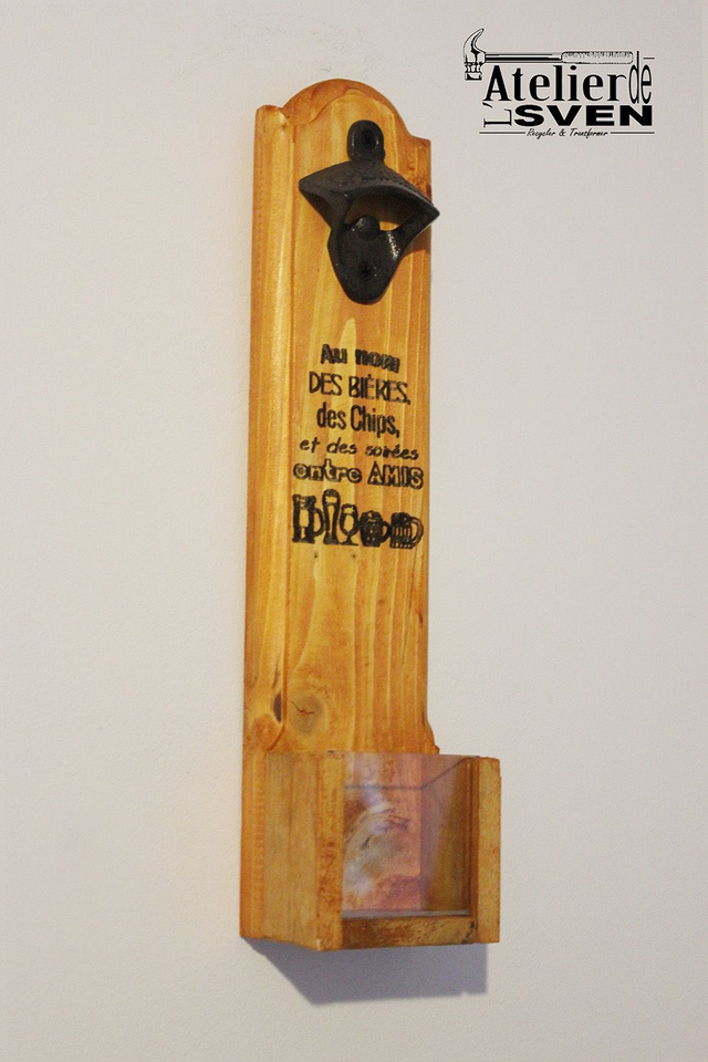 Décapsuleur Mural - Citation &quot;Apéro entre amis&quot;