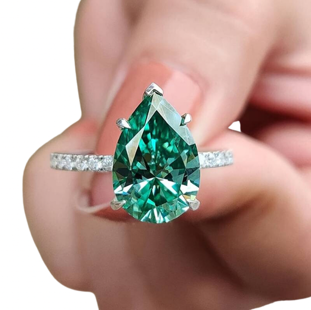 Green teardrop ring