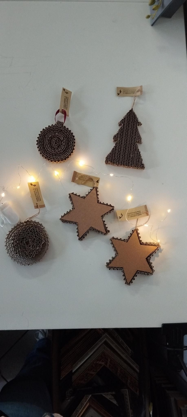 Suspension décoration sapin carton recyclé 