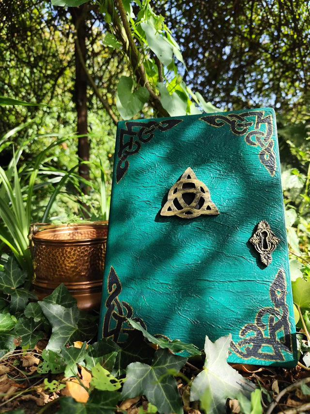 Grimoire Triquetra vert
