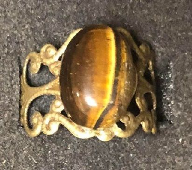 oeil de tigre (bague baroque dorée) 