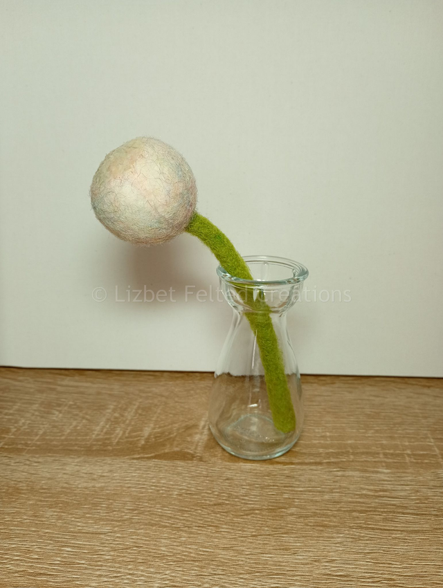 Dandelion decoration, felted dandelion