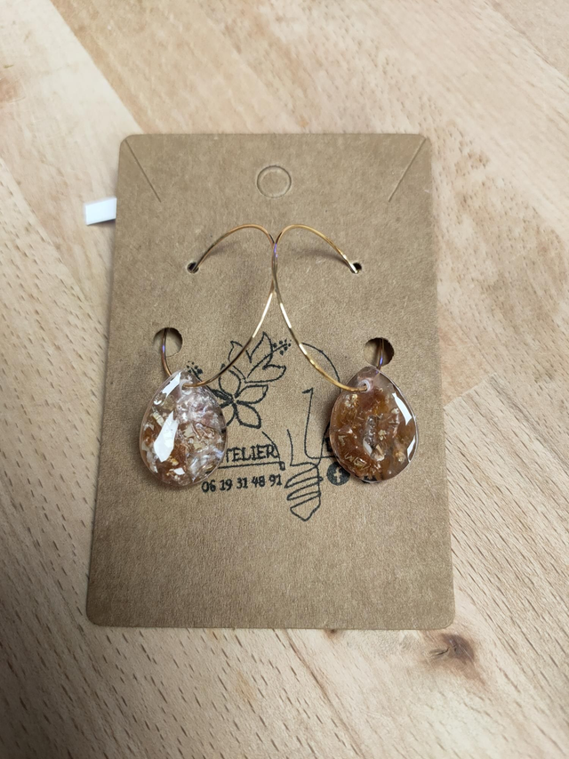 ESTEL_WEB005 Boucles d'oreilles créoles dorées nacre 