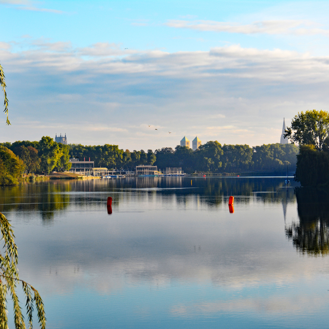 Aasee mit Blick zum Dom