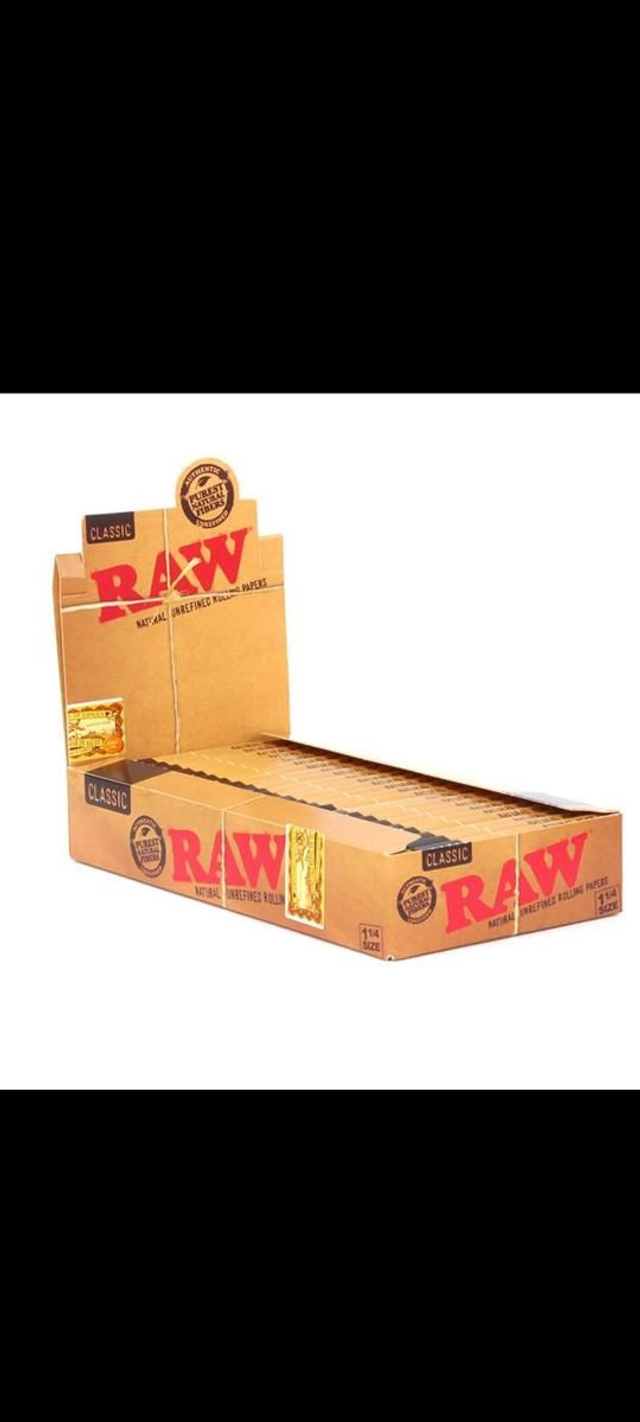 RAW 1 1/4 slim cigarette rolling papers 


