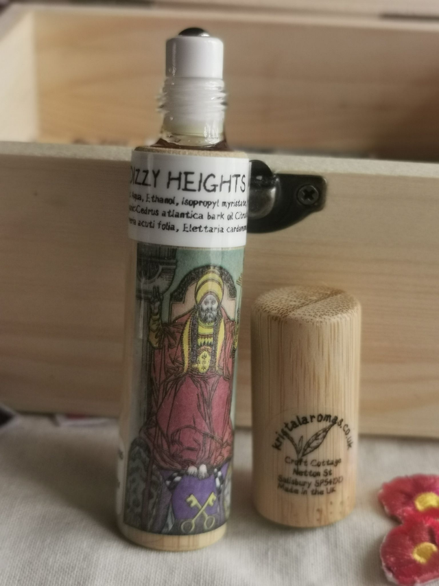 Perfume Dizzy Heights. 10ml ( Bamboo encased- roll on)