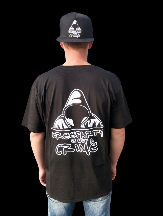 Tee-shirt free party is not a crime Noir