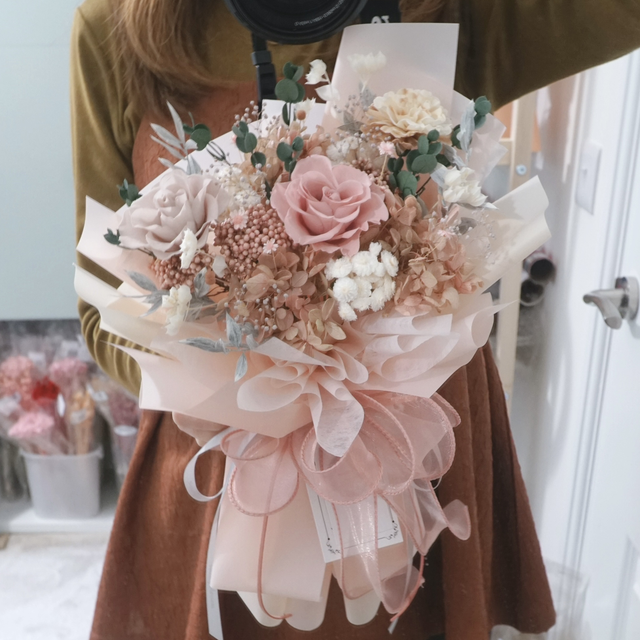 Standard Preserved Flowers Bouquet (Pink)