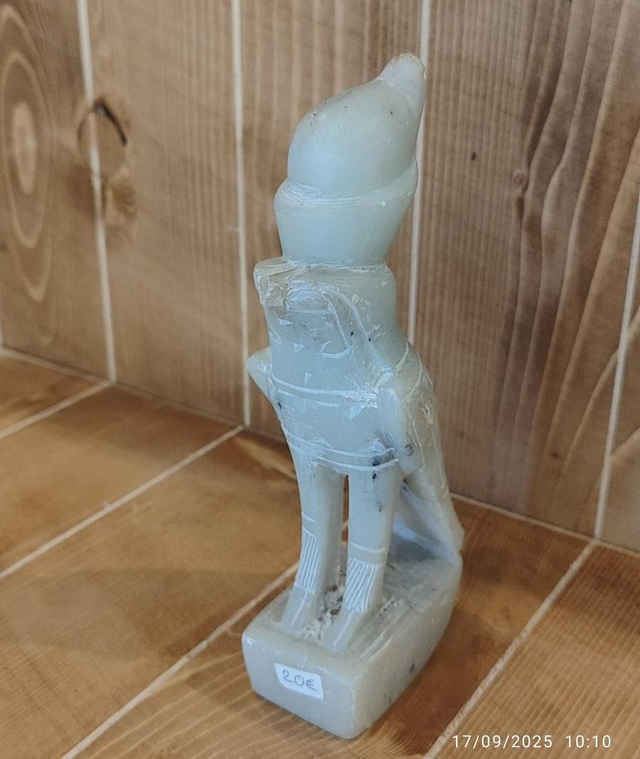 Horus en Albâtre 
