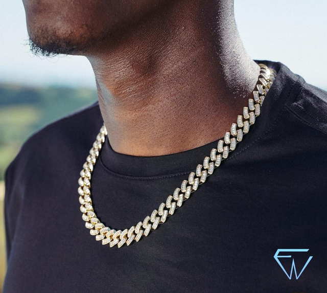 CHAINE MIXTE MAILLE CUBAINE PRONG LINK DE 12MM EN DIAMANT BAGUETTE PLAQUÉ OR 18K