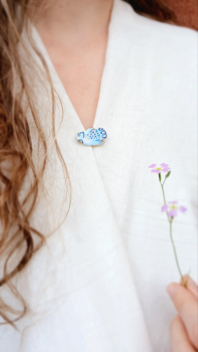 Broche petit oiseau bleu