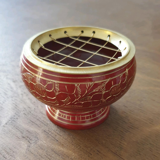 brûle encens rouge