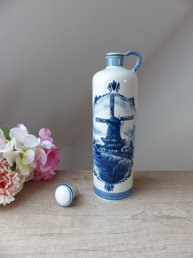 Bouteille décorative en céramique Delft Blue avec moulin bleu – cadeau original pour amis et famille - décoration bar bistrot maison d’hôte