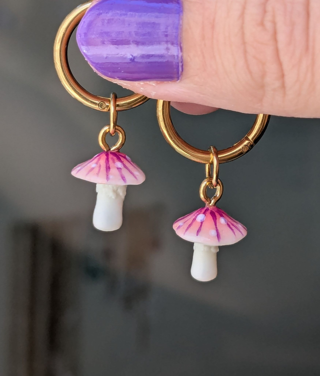 Charm champignon phosphorescent