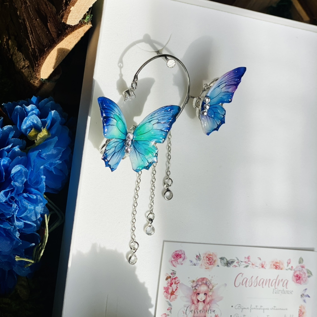 Papillon aquarelle bleu tour d’oreille