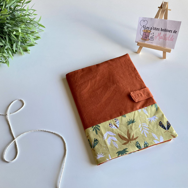 Protège carnet de santé | Papillons verts