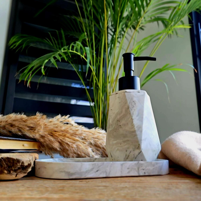 Distributeur de savon marbré beige 