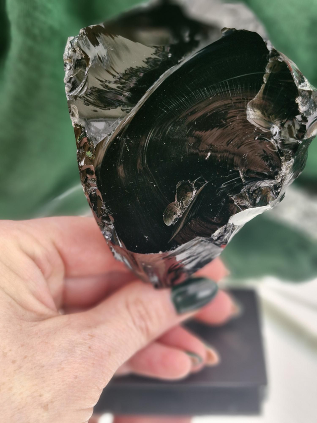 Black Obsidian on stand 