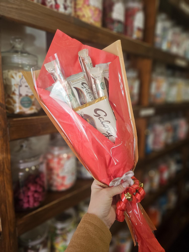 Galaxy hand held bouquet