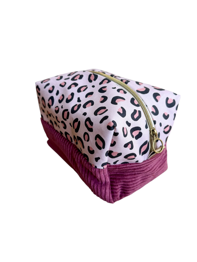 Trousse de toilette carré - tissu intérieur imperméable - LEOPARD velours prune + rose