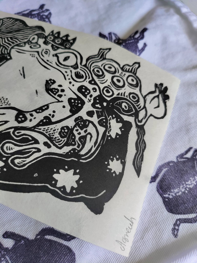 La reine grenouille "Ribbit" , linogravure format 10X15cm