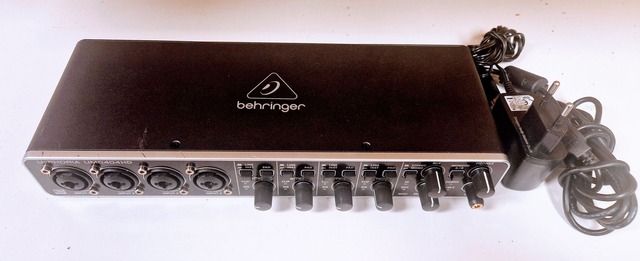 Ljudkort, Behringer UMC404HD (USB Audio/Midi)
