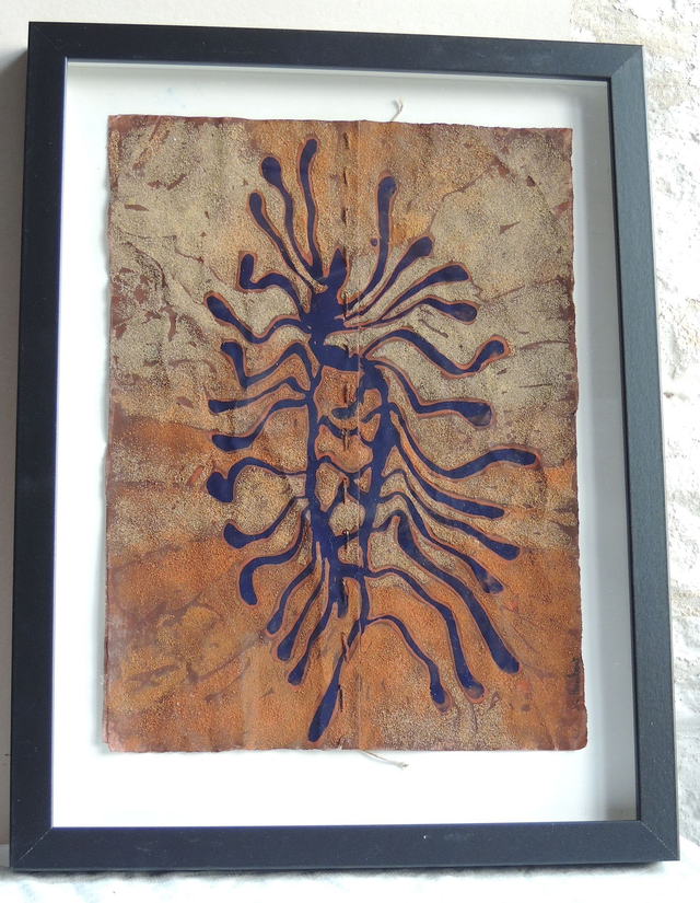 Pétroglyphes Scolytinae - 2025 - 24 x 32 cm - pigments et sables sur papiers cousus 