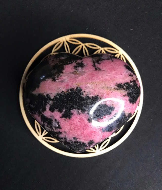 RHODONITE - Galet Cœur [Madagascar]