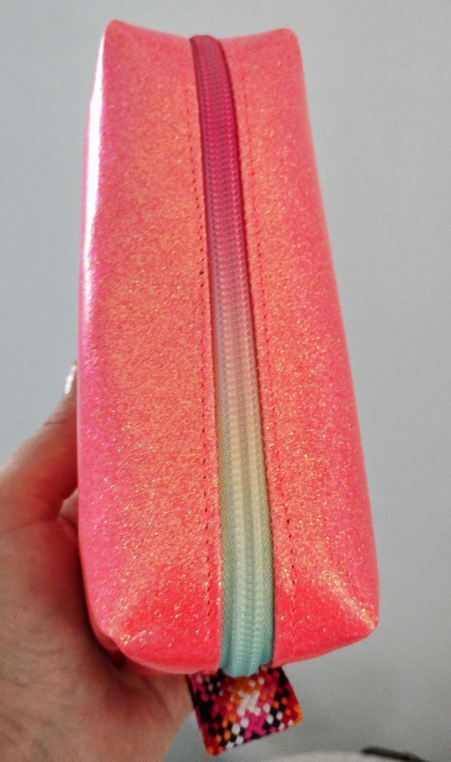 B - Trousse paillettes CORAIL