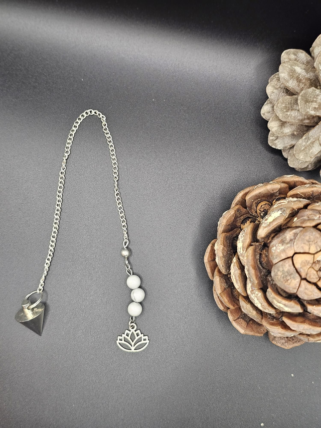 Pendule cône + howlite