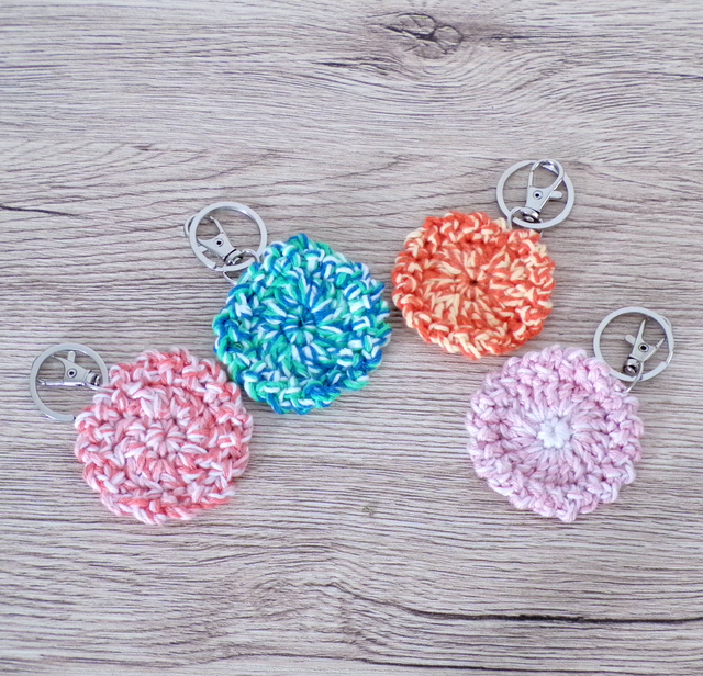 Porte clef fleur plate 