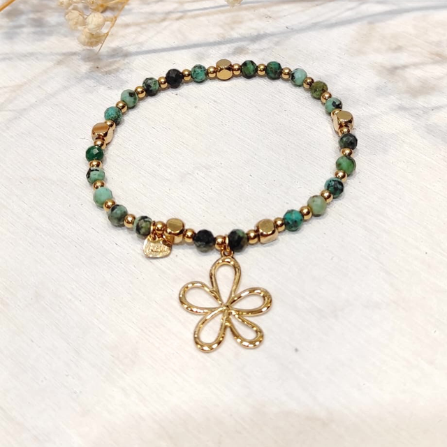 Bracelet élastique fleur Menia en pierre naturelle 