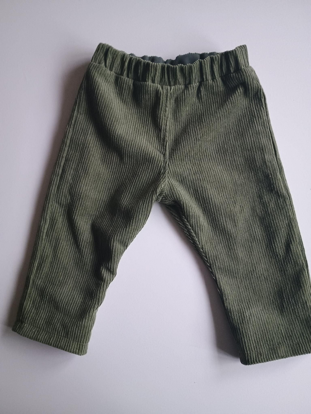 Top + corduroy trousers - 12 mth (80 cm). Dotty stripes